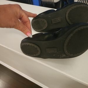 Authentic Ferragamo flats size 7